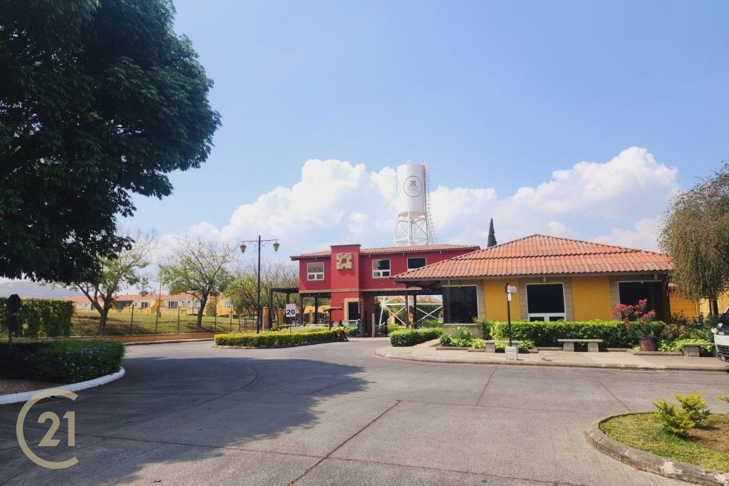 House for Sale in Condominium in Villa Nueva - 3 Bedrooms and 24/7 Security