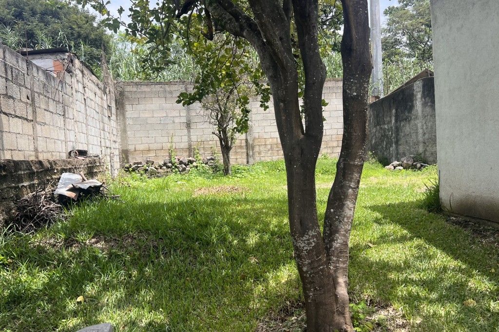 Lot for sale in Antigua Guatemala