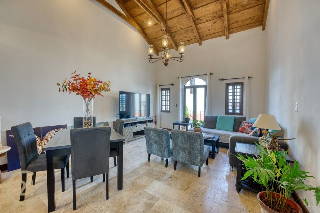 Charming Single-Story House for Sale Just 12 Minutes from Antigua, Guatemala