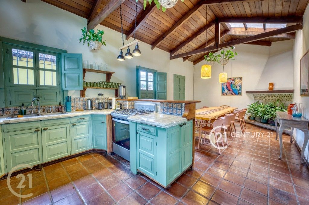 Stunning Colonial Gem in the Heart of Antigua – Investment or Dream Home!