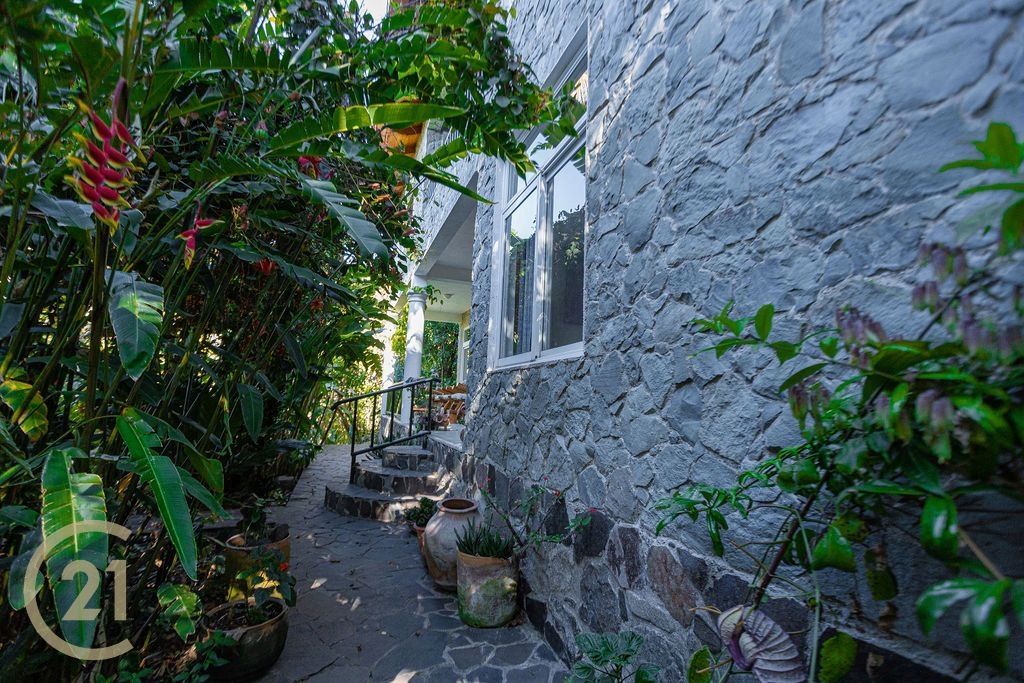 1379_isc_-_exterior_2-0
