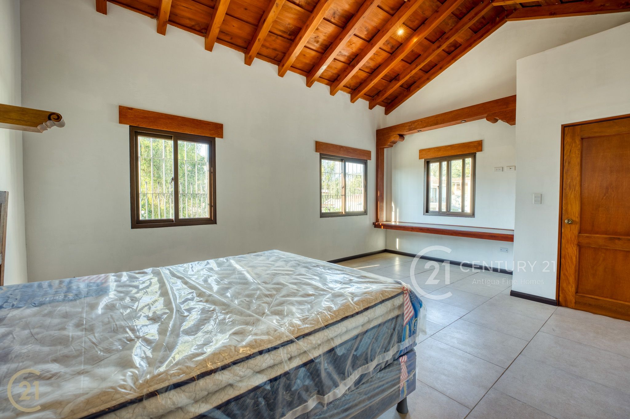 Discover your new home in Antigua Gardens, corner lot in front of the clubhouse!