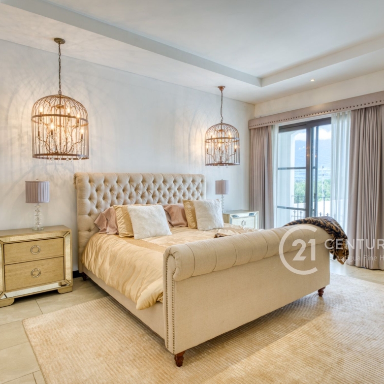 780