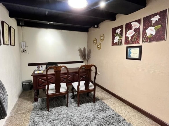 Prime Investment Opportunity: 3-Unit Income Property