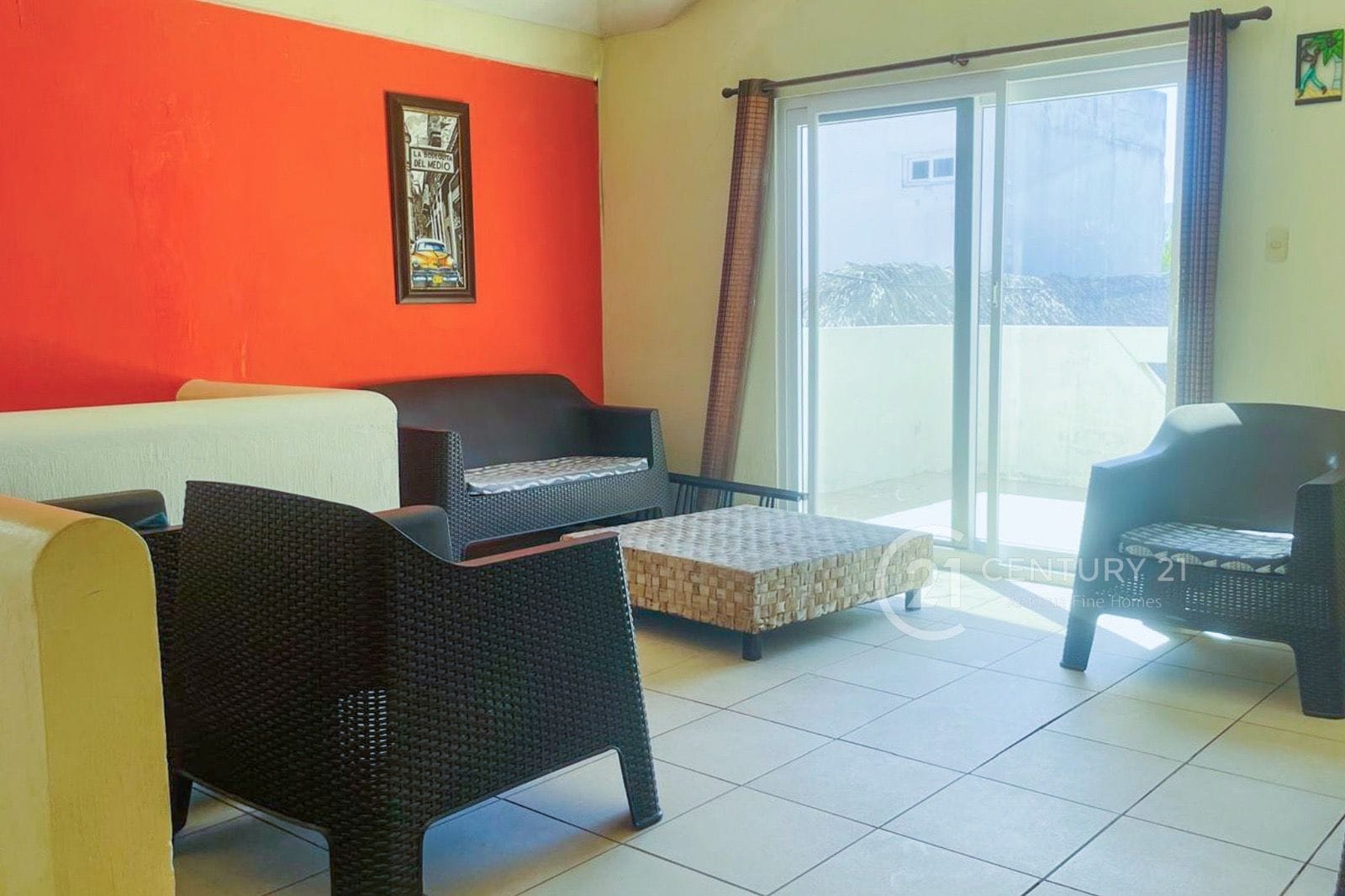 Tropical Beach Home Just 20m from the Ocean – Iztapa, Guatemala | 4BR | Pool