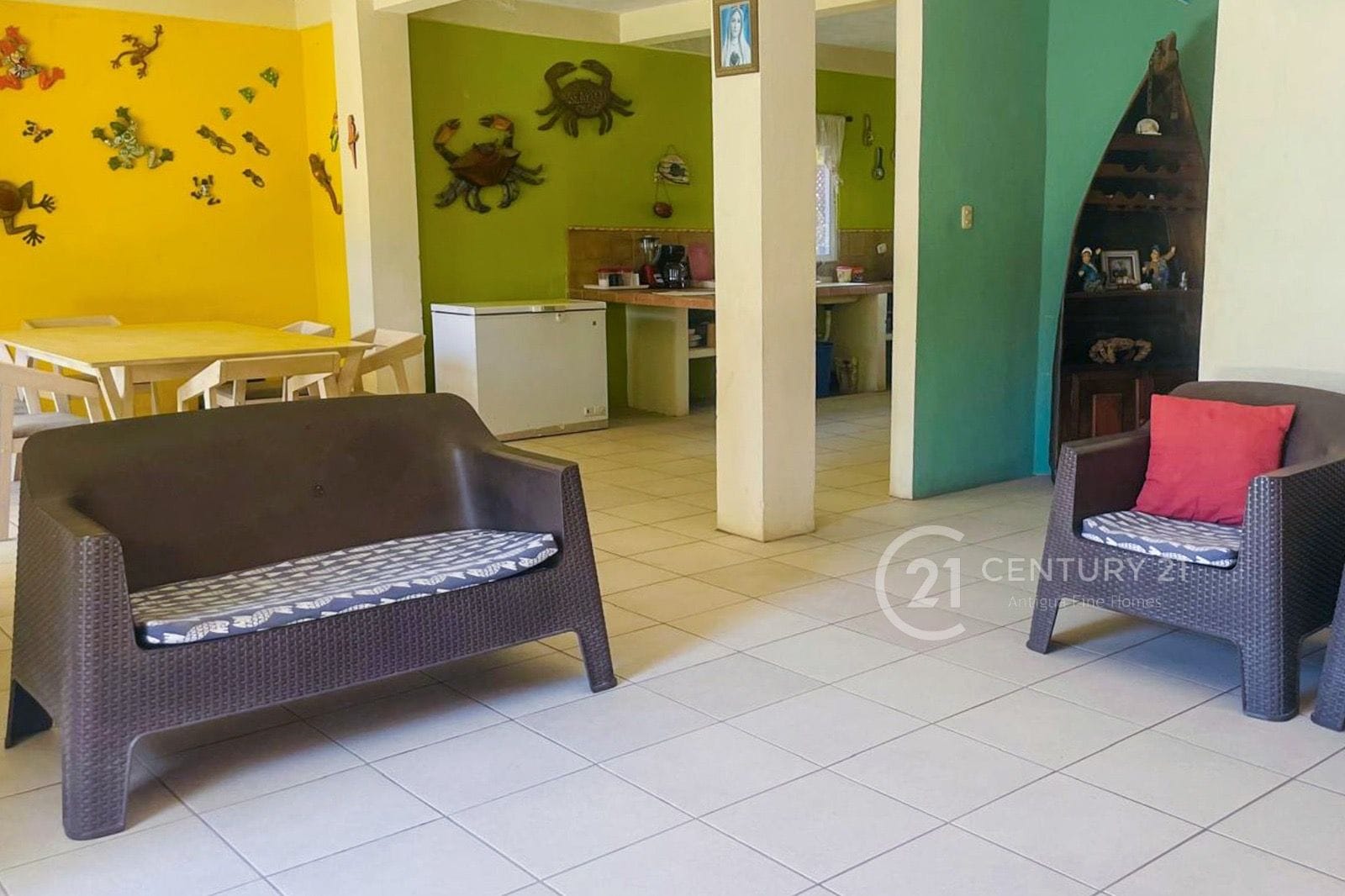 Tropical Beach Home Just 20m from the Ocean – Iztapa, Guatemala | 4BR | Pool