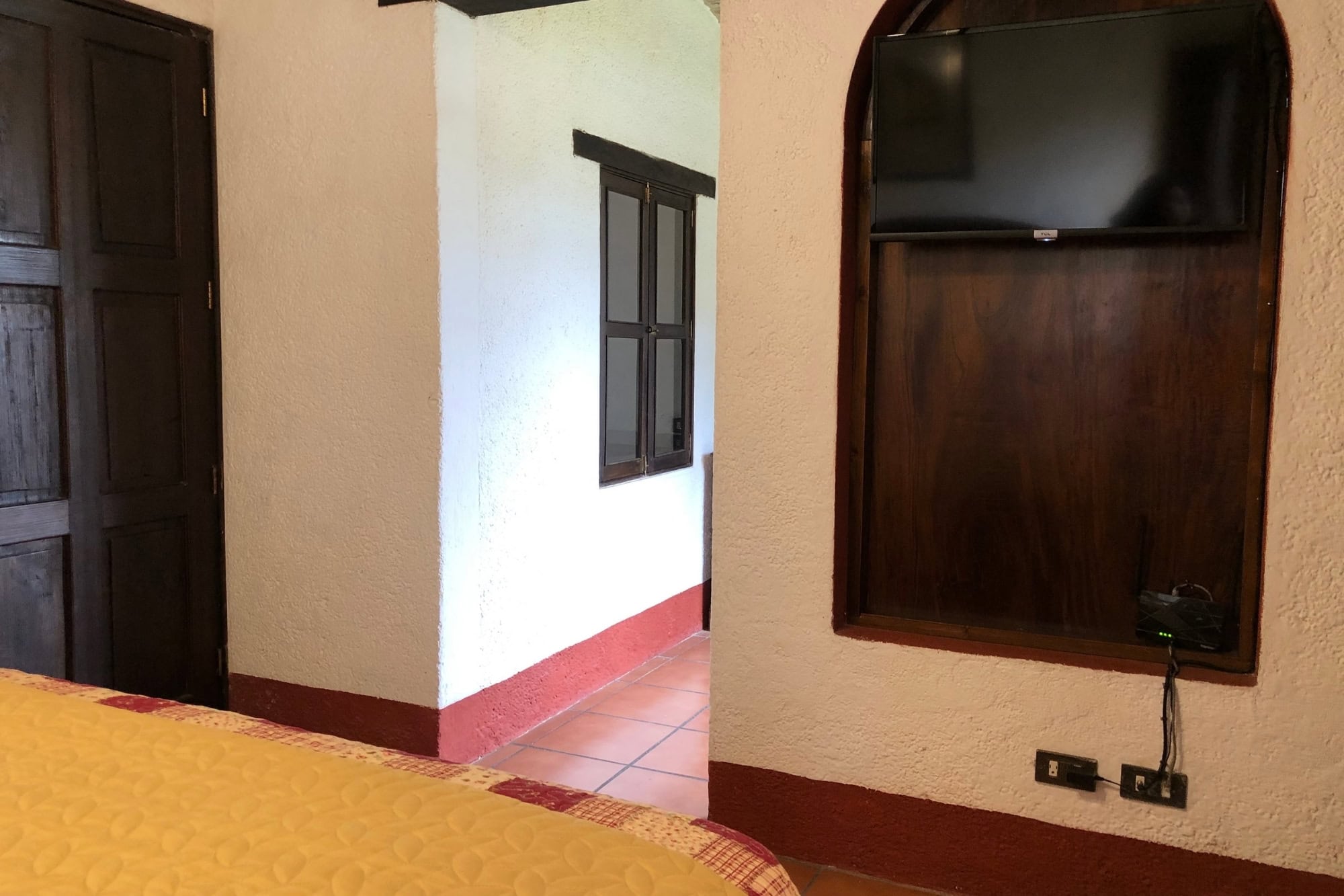 TOWNHOUSE , DOWNTOWN ANTIGUA, FURNISHED