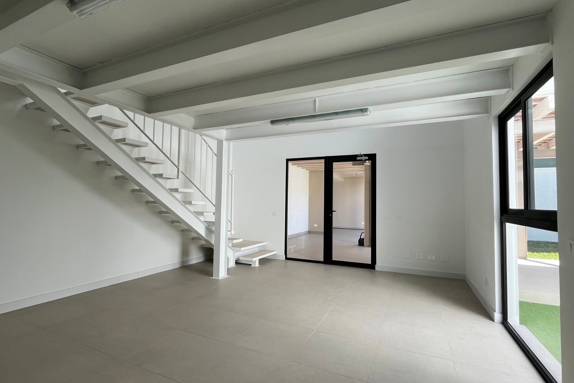 NEW COMMERCIAL SPACES FOR RENT IN LA ANTIGUA GUATEMALA!