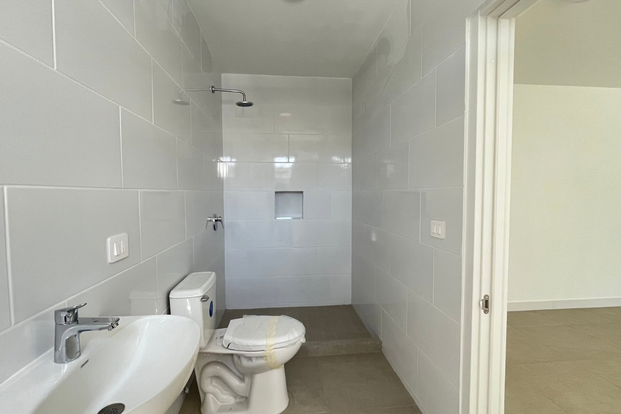 NEW COMMERCIAL SPACES FOR RENT IN LA ANTIGUA GUATEMALA!