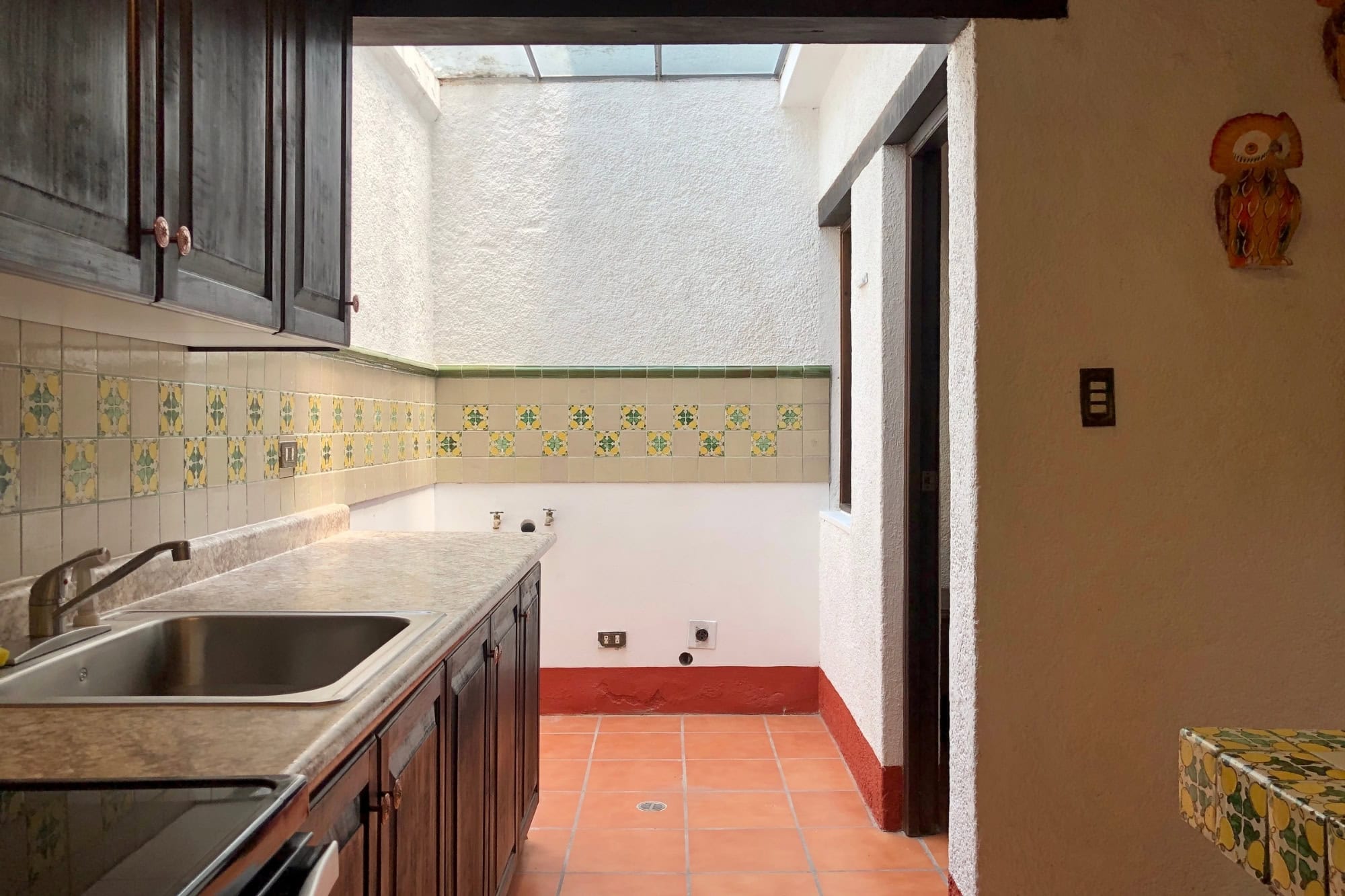 TOWNHOUSE , DOWNTOWN ANTIGUA, FURNISHED