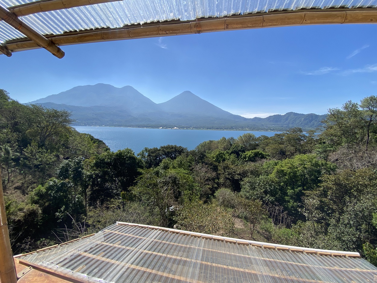 Lakefront Off-Grid Retreat with Established Airbnb & Permaculture Centre — Santiago Atitlán