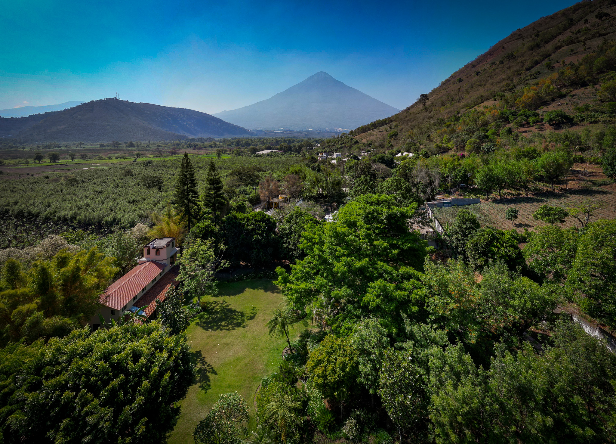 Finca Cafetalera y Casa de Campo, San Miguel Dueñas, Valle de Antigua