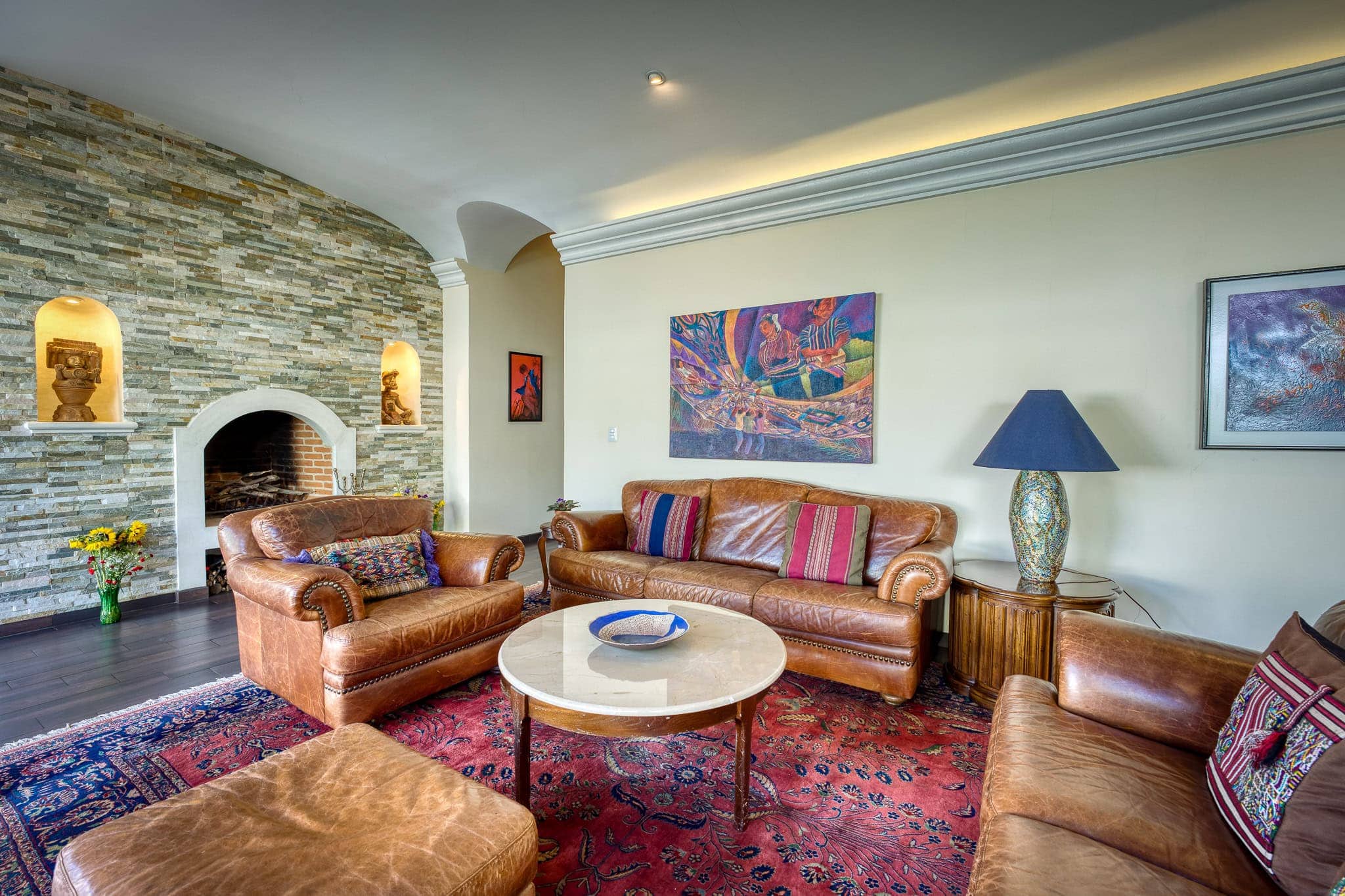 Luxury Corner Estate with Guest Casita