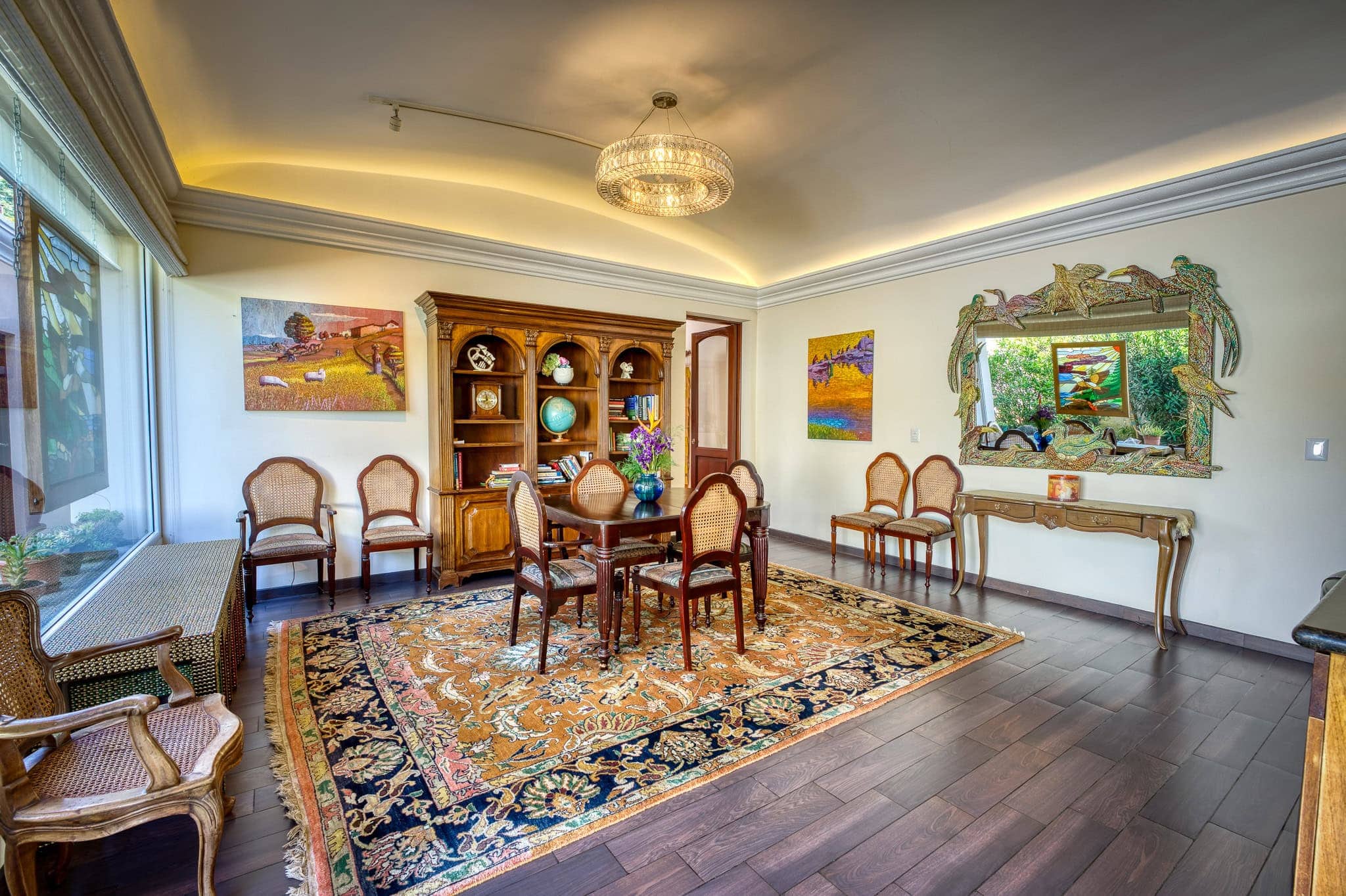 Luxury Corner Estate with Guest Casita