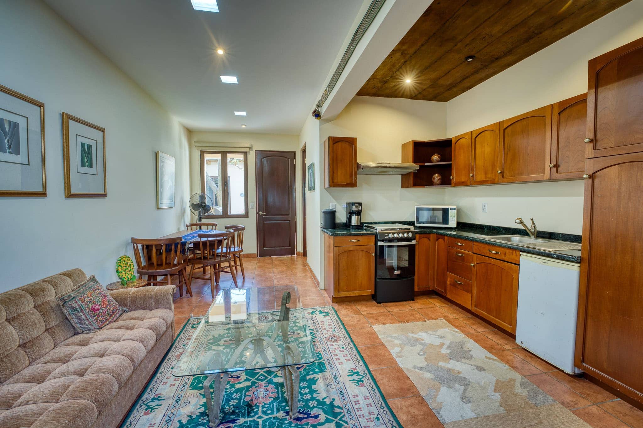Luxury Corner Estate with Guest Casita