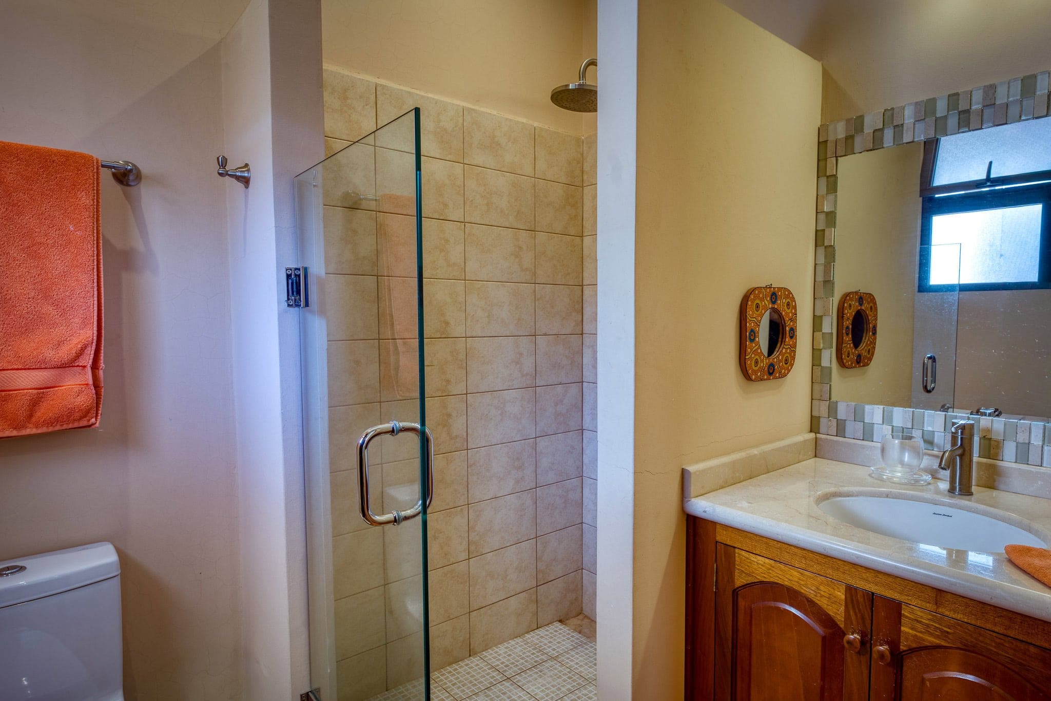 Luxury Corner Estate with Guest Casita