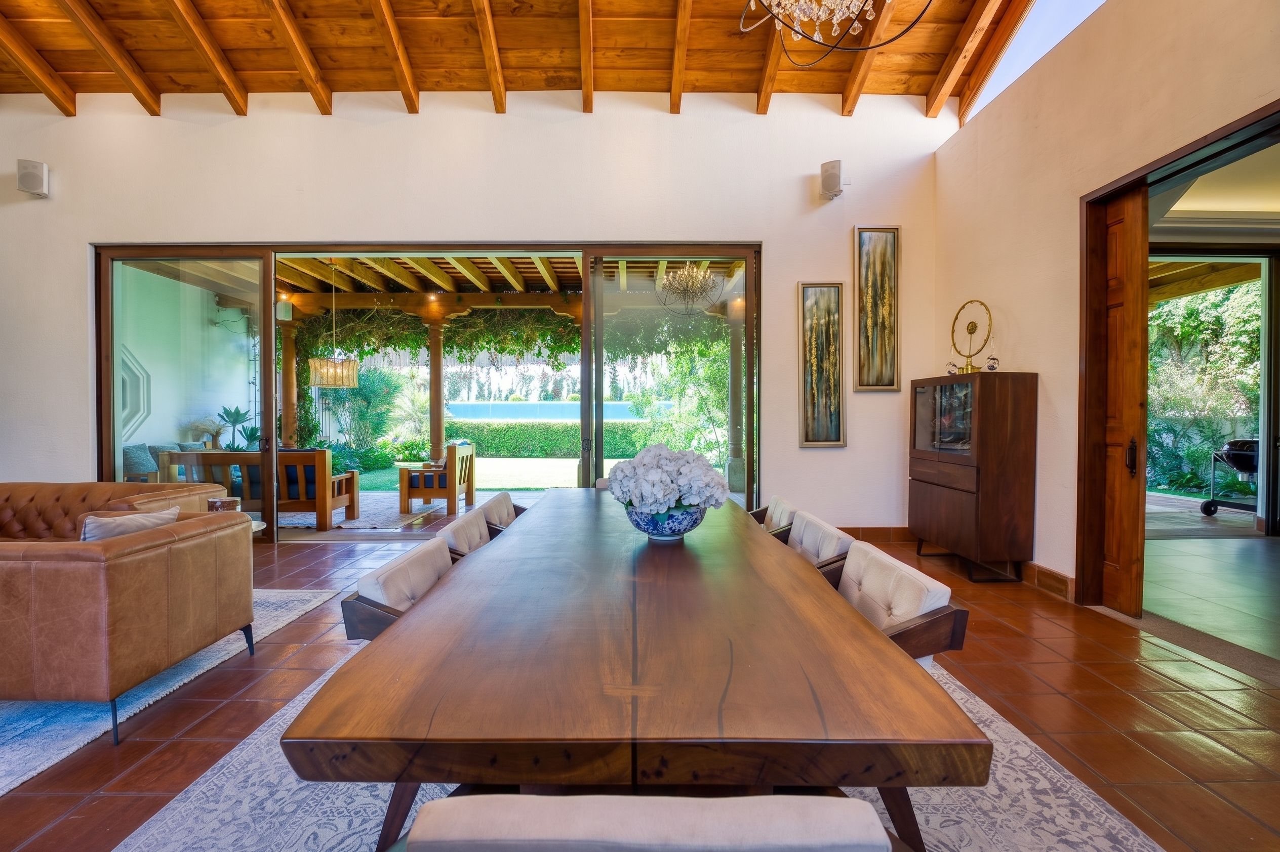 Luxury Single-Level Home with Volcano Views in Condominio Santa Delfina