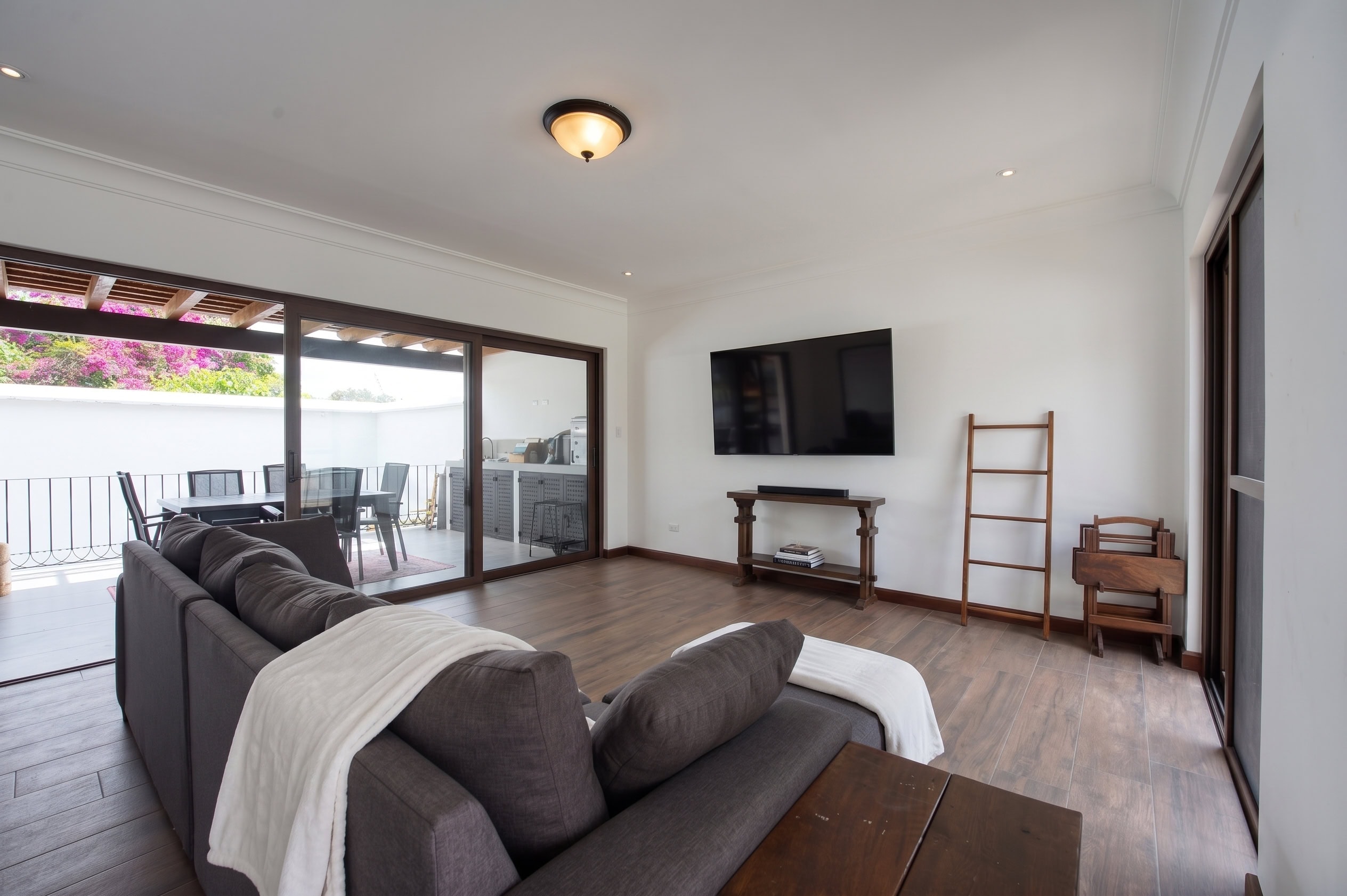 Spectacular Home for Sale in Casa Castilla de Belén — 6 Blocks from Parque Central