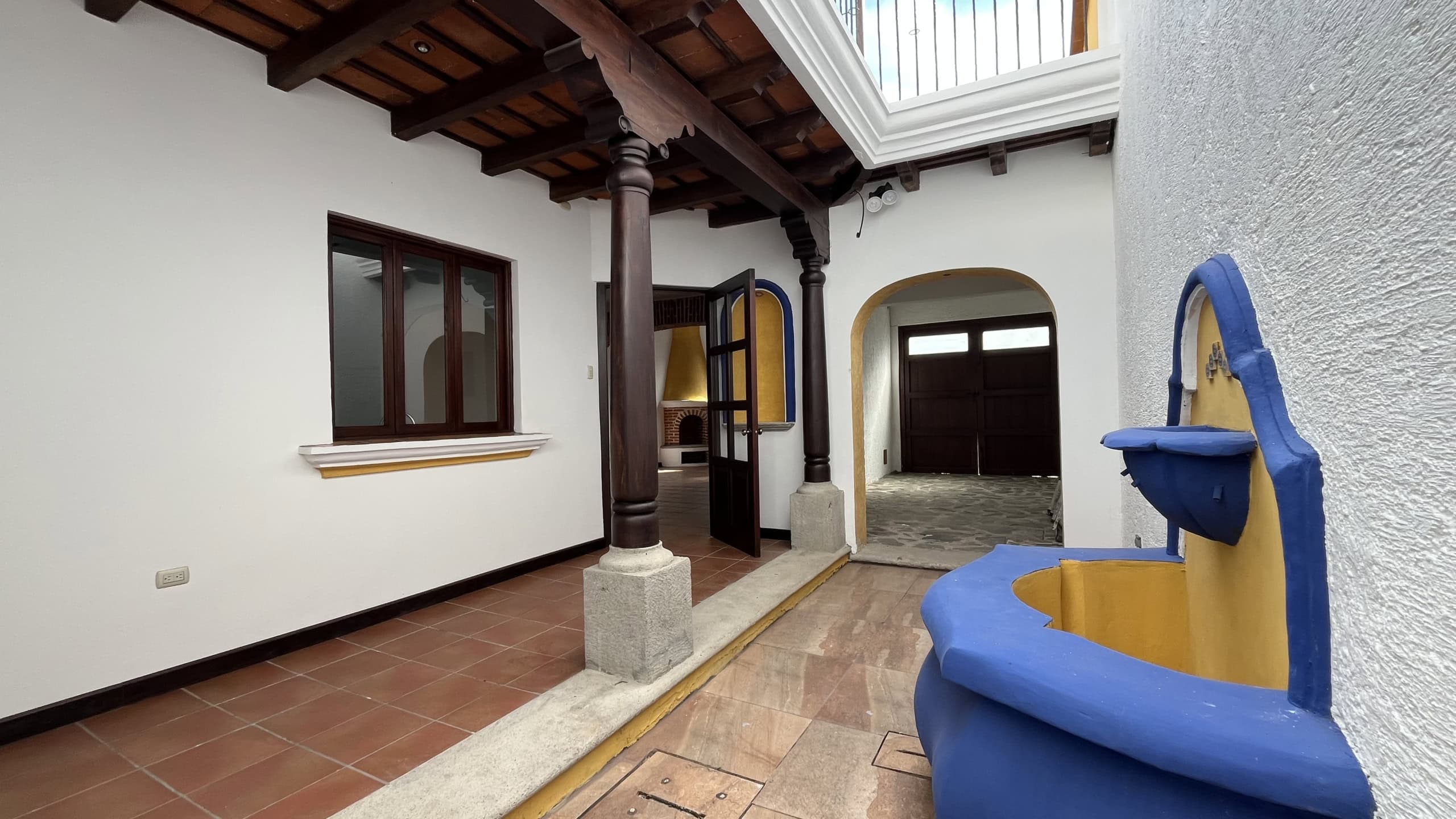Rental oportunity, south side of La Antigua, just 2kms from the Central Park, unfurnished.