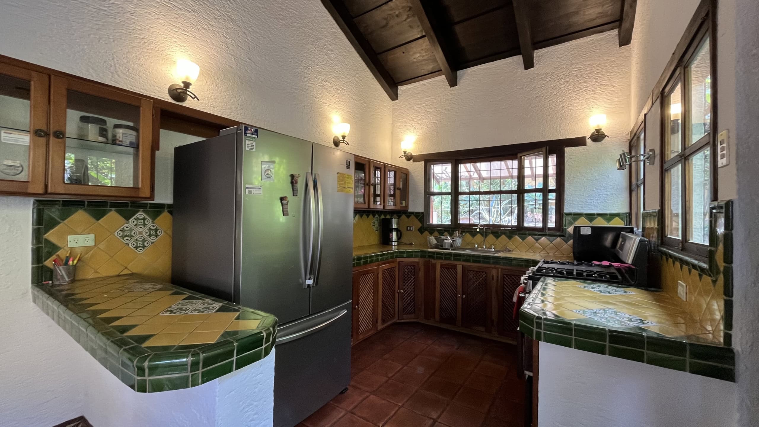 3 Bedroom house for rent, inside San Pedro el Alto, house with a pool