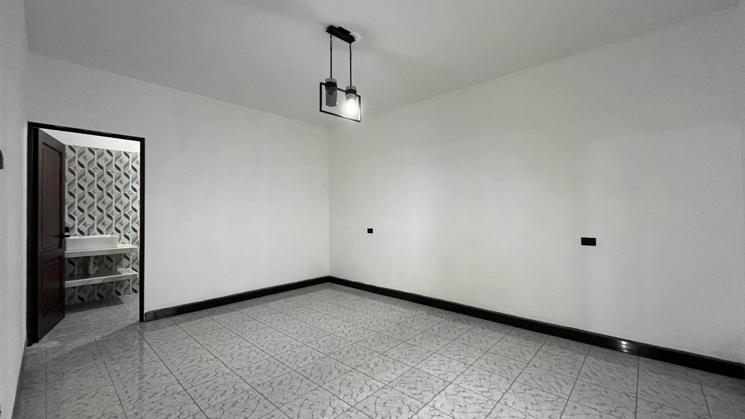 CASA DE 3 HABITACIONES EN RENTA EN HACIENDA SAN JUAN