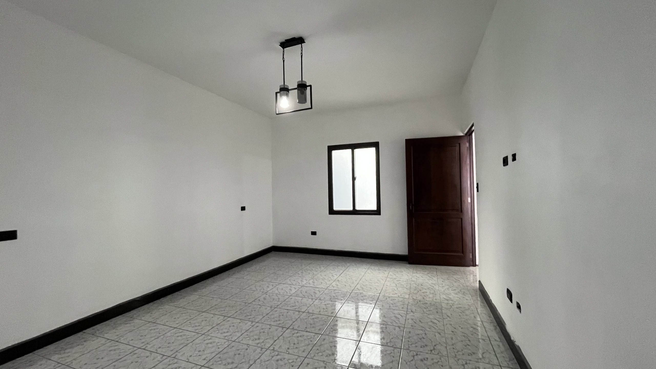 CASA DE 3 HABITACIONES EN RENTA EN HACIENDA SAN JUAN