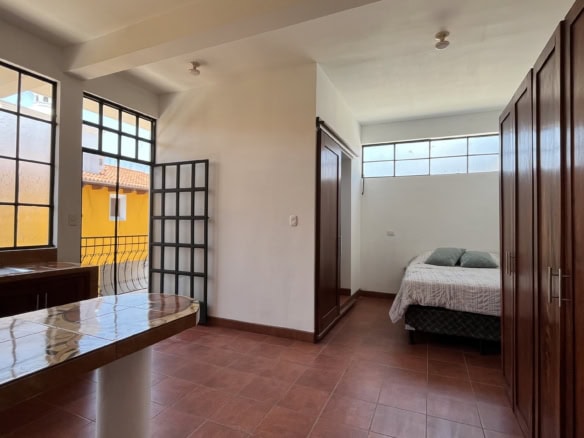 LITTLE STUDIO FOR RENT, PRIVATE BATHROOM AND BALCONY