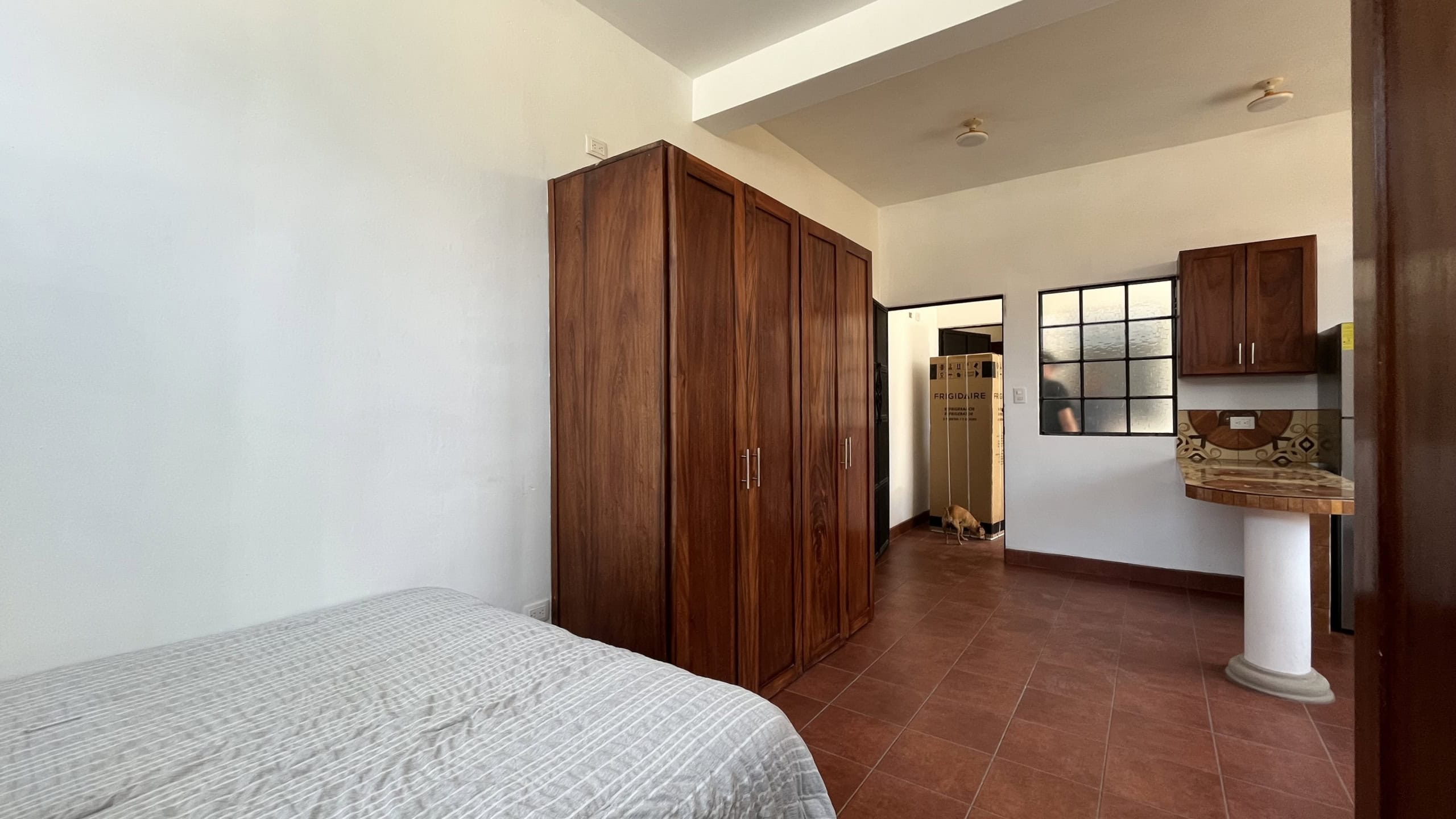 LITTLE STUDIO FOR RENT, PRIVATE BATHROOM AND BALCONY
