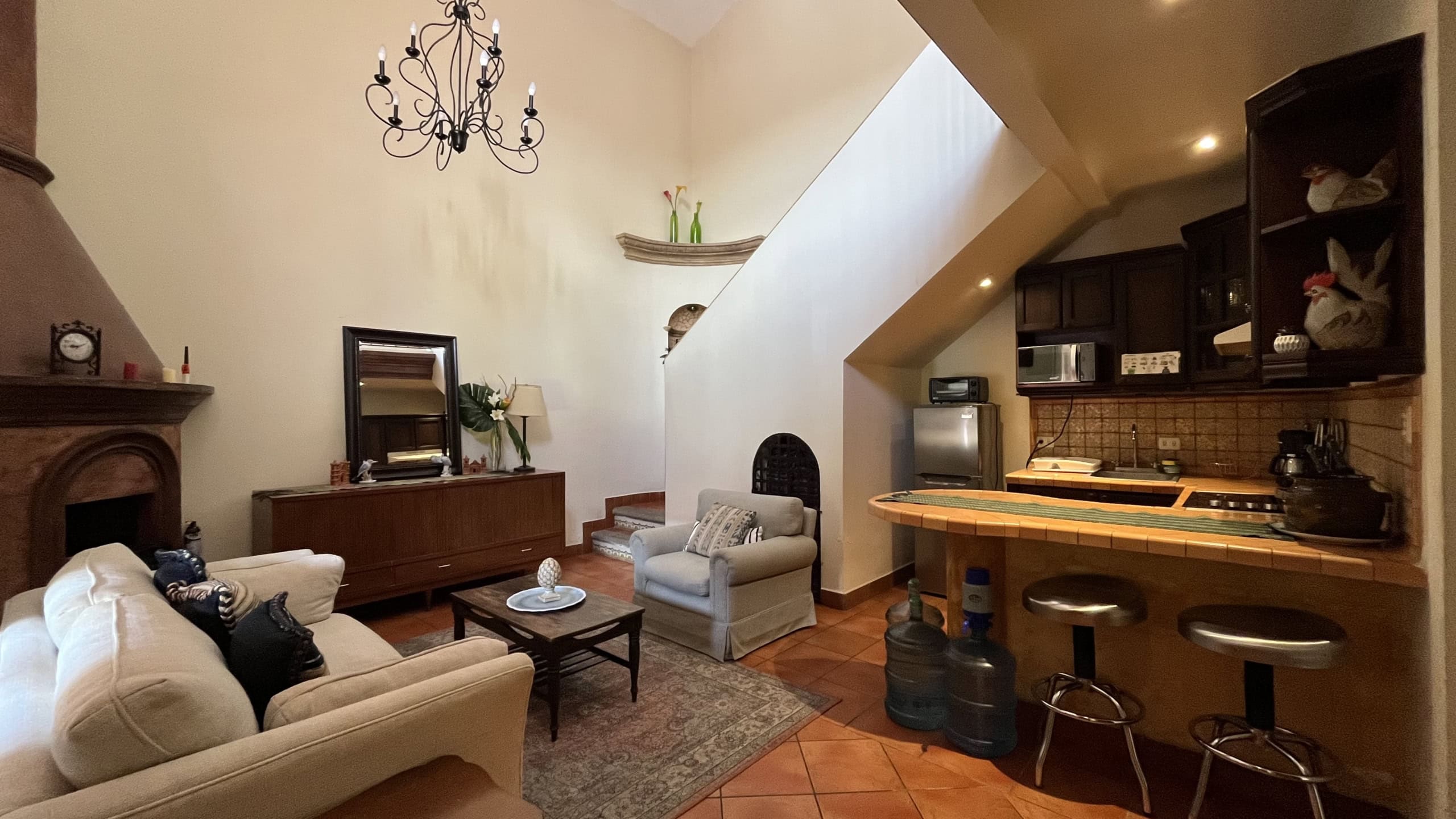 Charming small house inside a gated community, just minutes from Antigua.