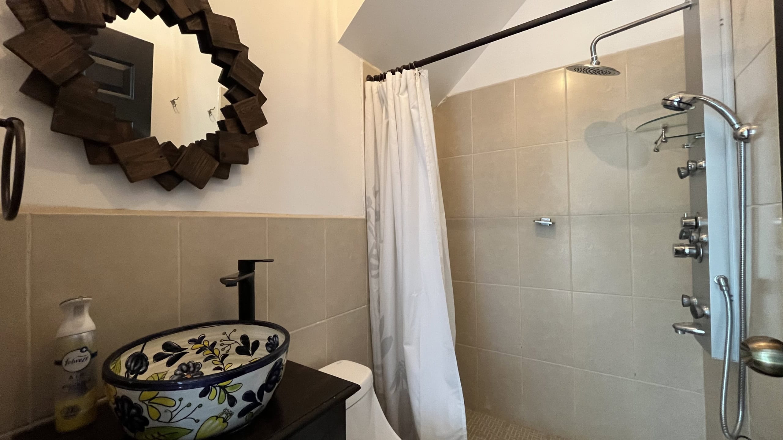 4 Bedroom house for rent, inside a gated community with a pool