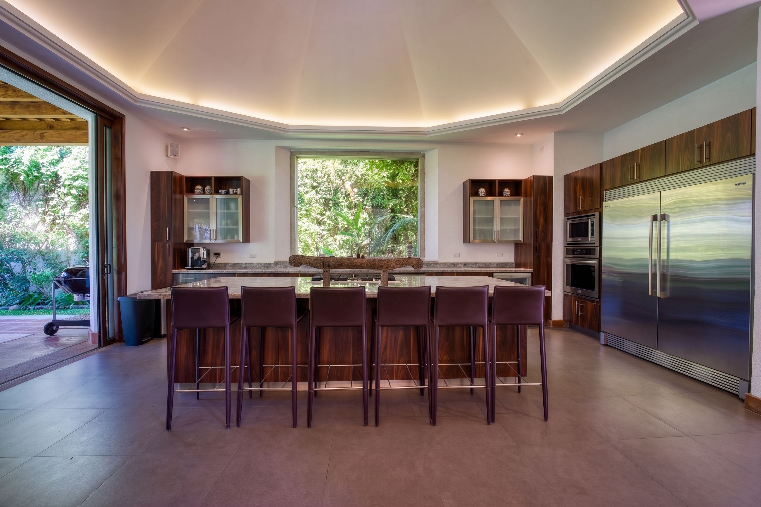 Luxury Single-Level Home with Volcano Views in Condominio Santa Delfina
