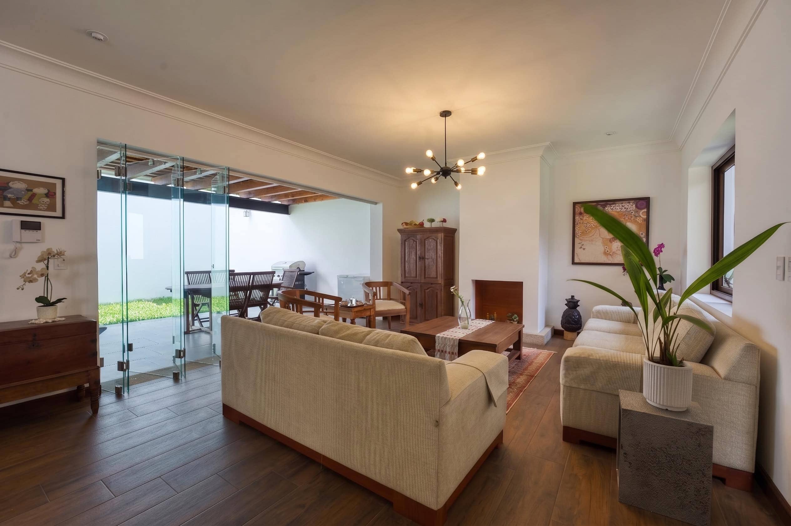 Spectacular Home for Sale in Casa Castilla de Belén — 6 Blocks from Parque Central