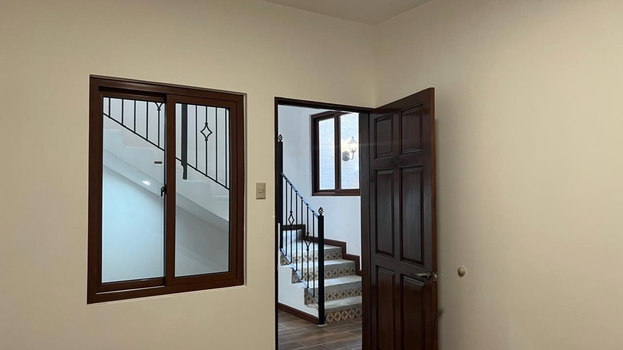 Casa Romana en Construcción – Condominio Antigua Gardens, Fase III
