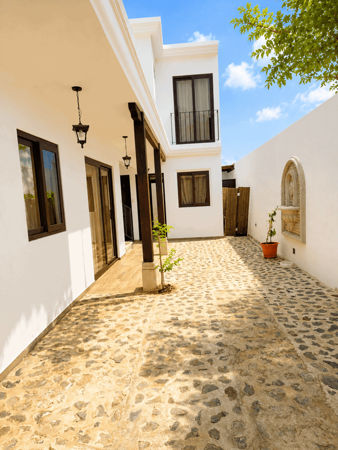 Excellent colonial style home in San Pedro las Huertas with Volcano and Antigua Views