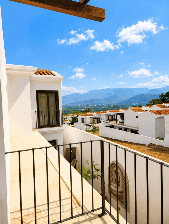 Excellent colonial style home in San Pedro las Huertas with Volcano and Antigua Views