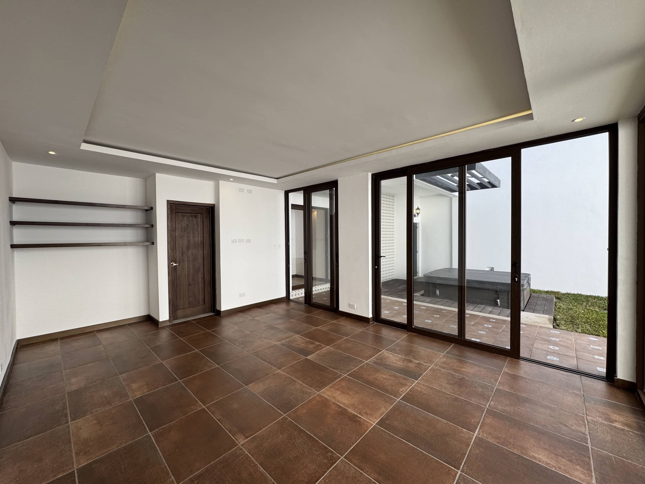 Hacienda del Comendador — 3-Bedroom Volcano-View Residence on Four Levels