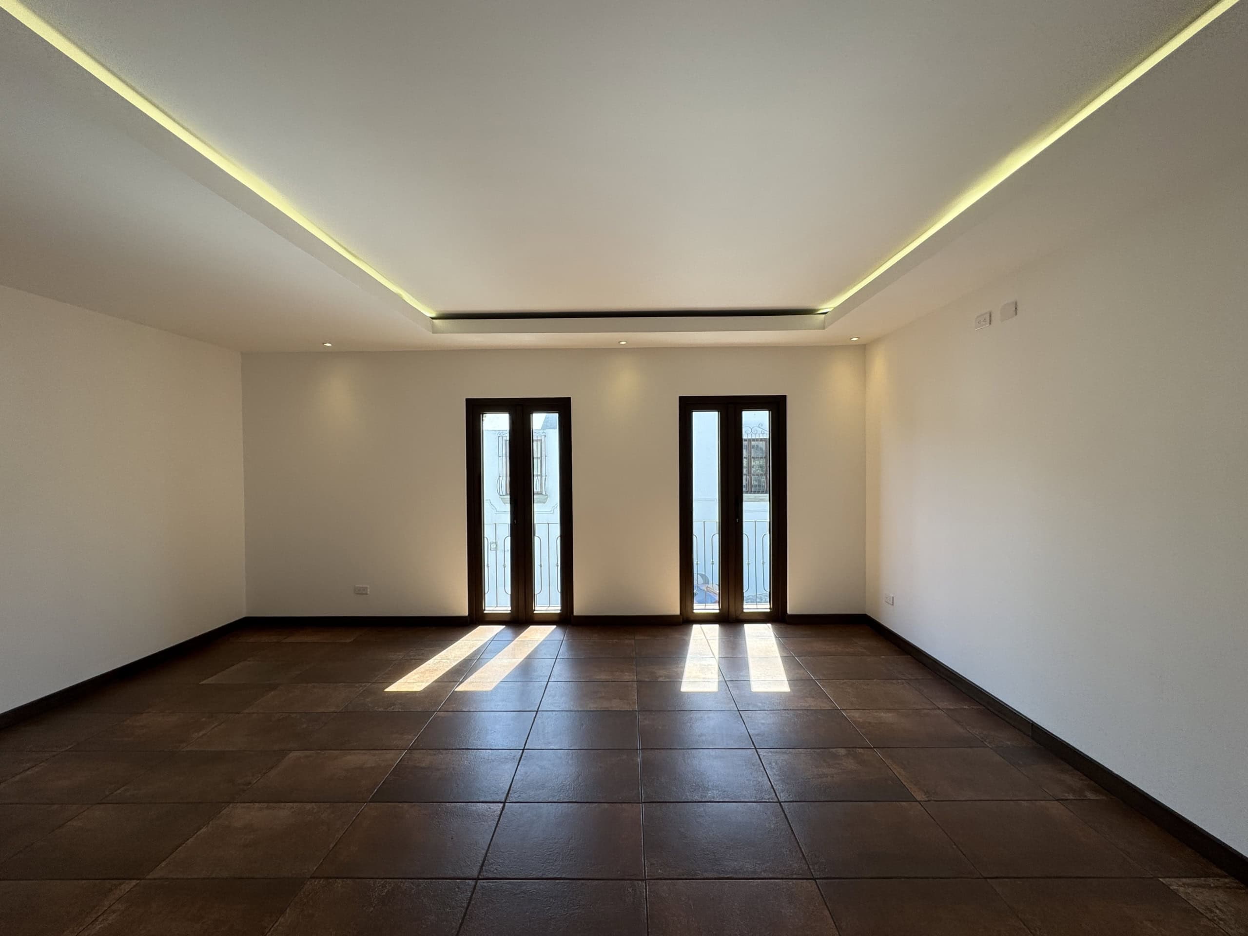 Hacienda del Comendador — 3-Bedroom Volcano-View Residence on Four Levels