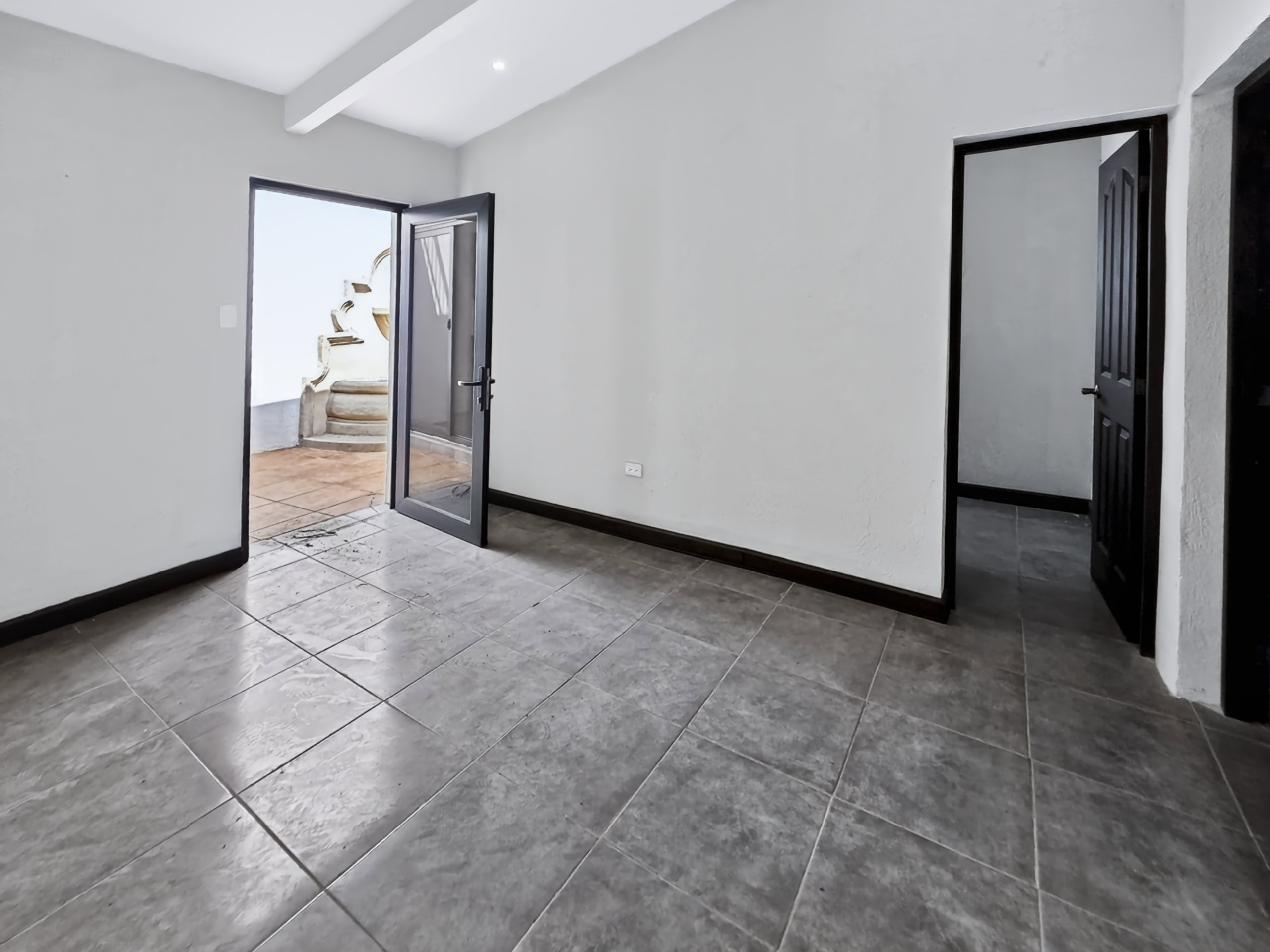 Casa Santiago – Beautiful Two-Level Home Near Antigua Guatemala