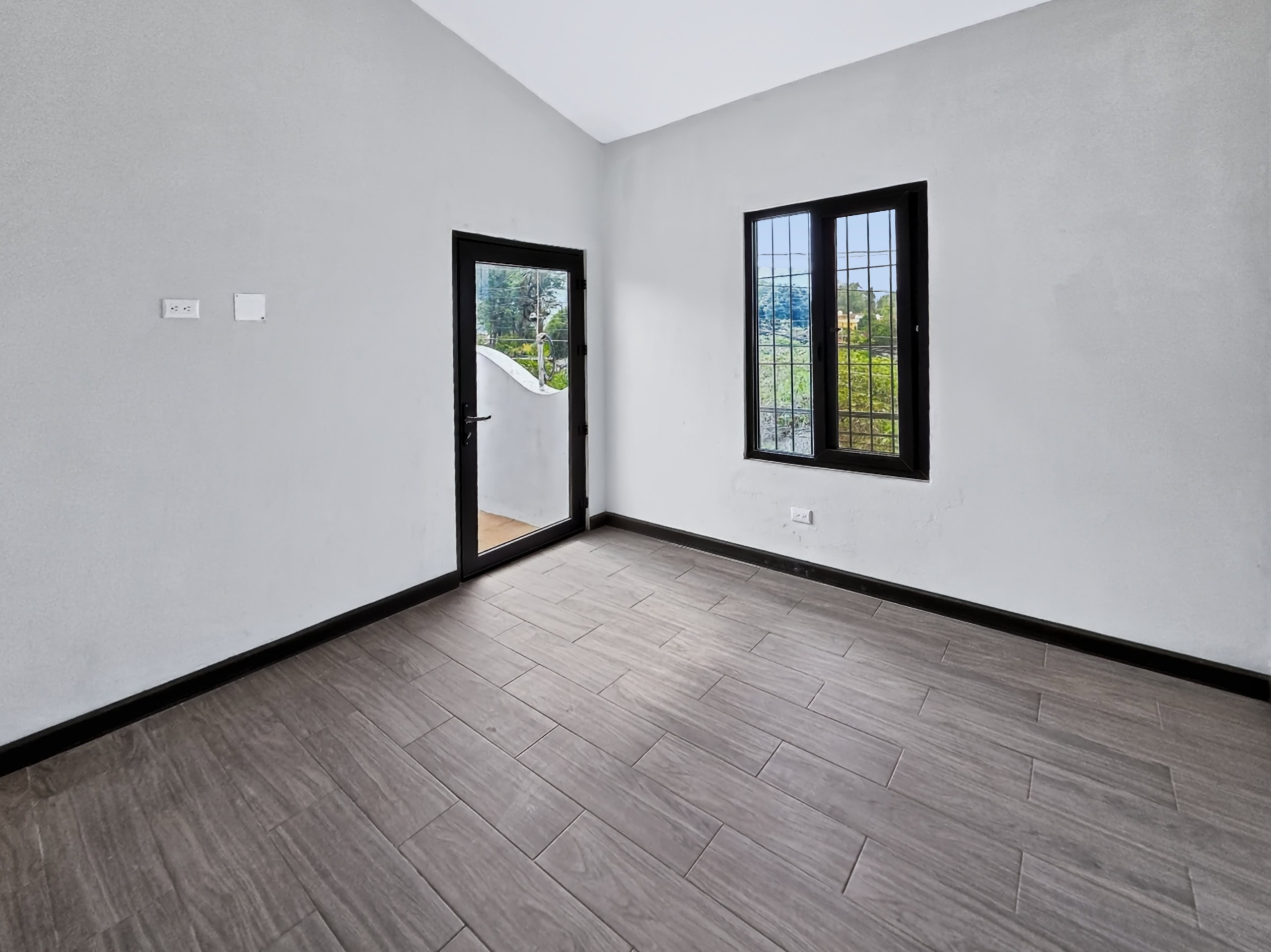 Casa Santiago – Beautiful Two-Level Home Near Antigua Guatemala