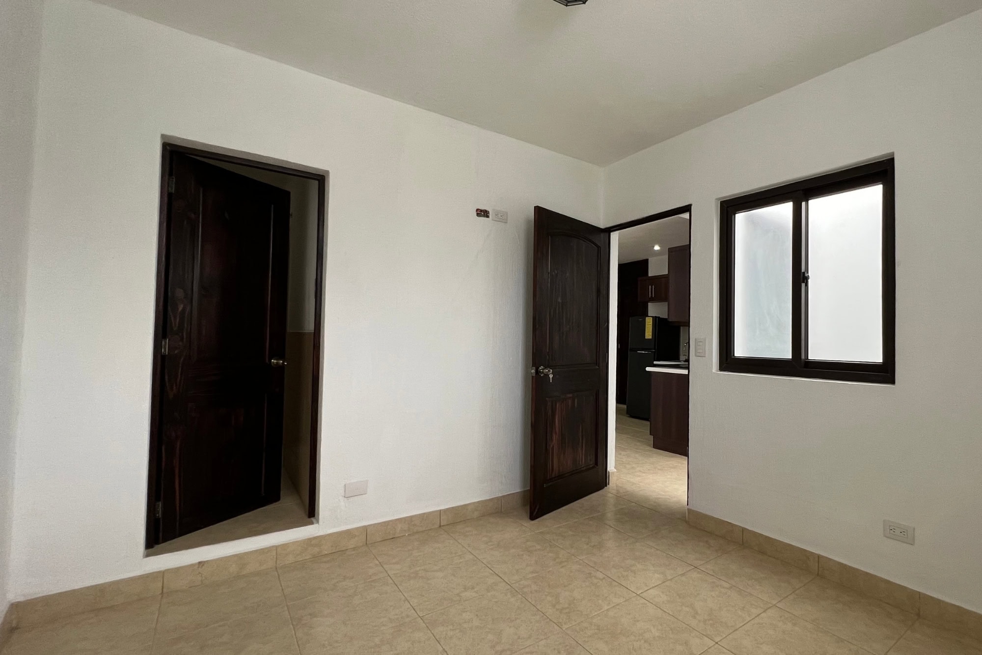 2-BEDROOM APARMENT, NOT IN A GATED COMMUNITY