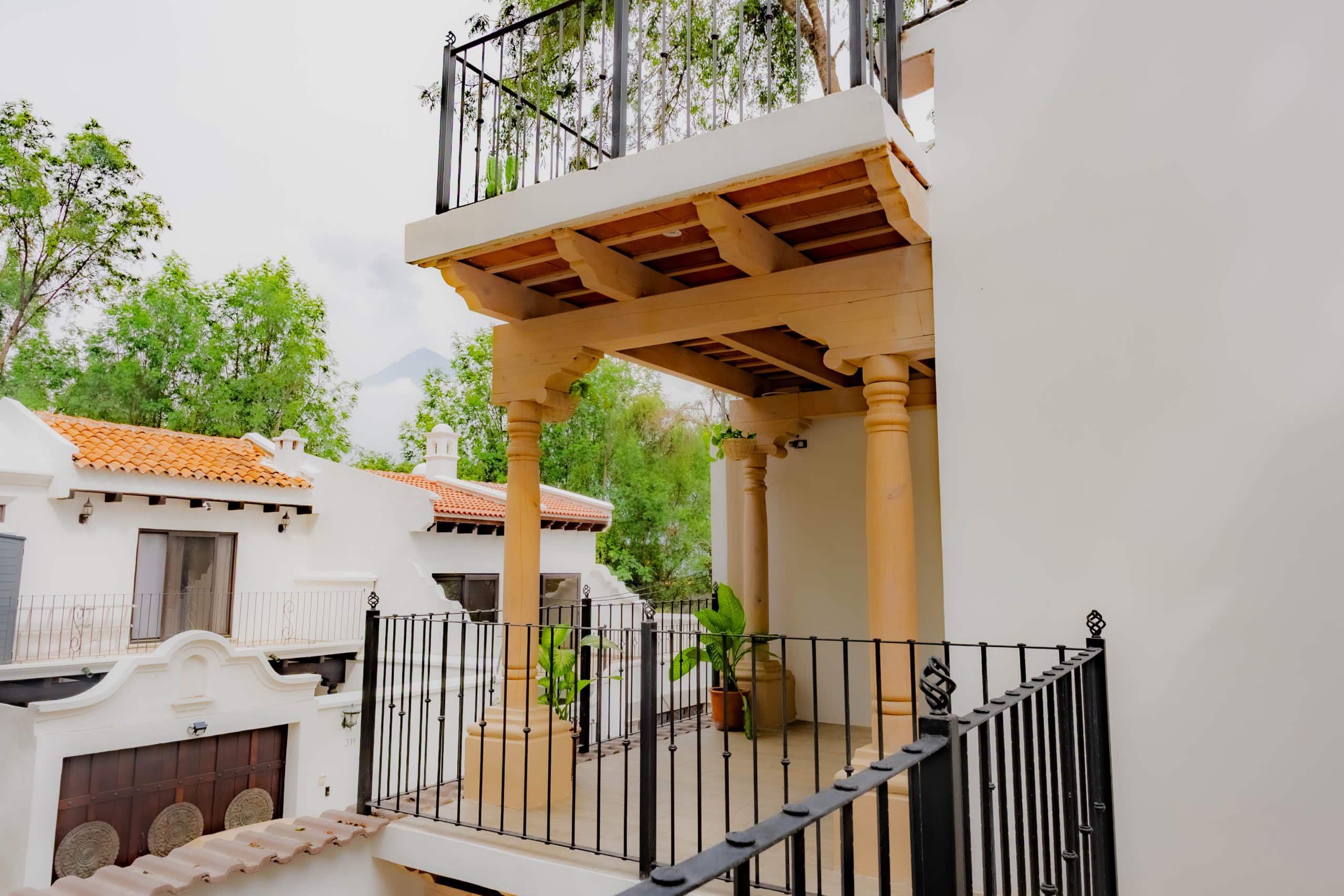 Casa Madeira en construcción en Fase I Antigua Gardens