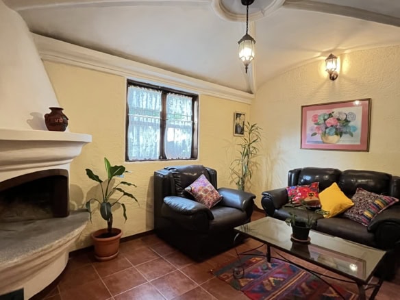 2-BEDROOM, TOWNHOUSE IN GRAVILEAS, FURNISHED