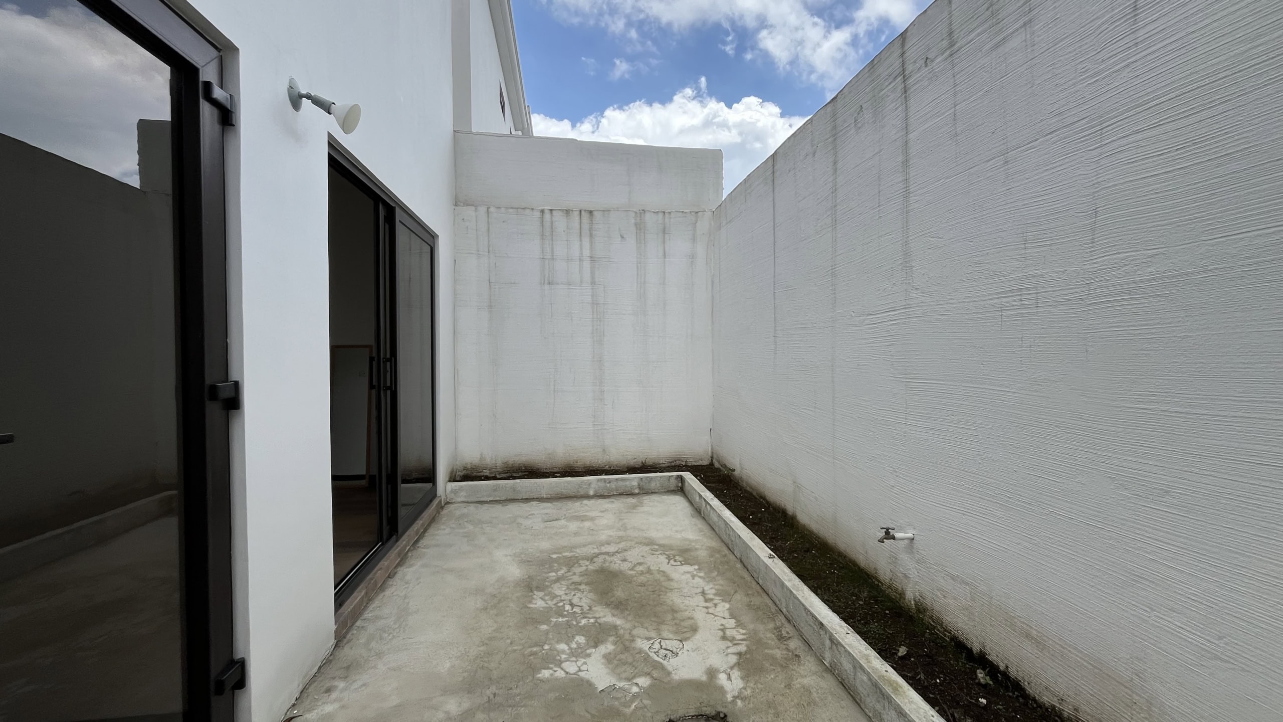 3-bedroom unfurnished house in Barrios Coloniales