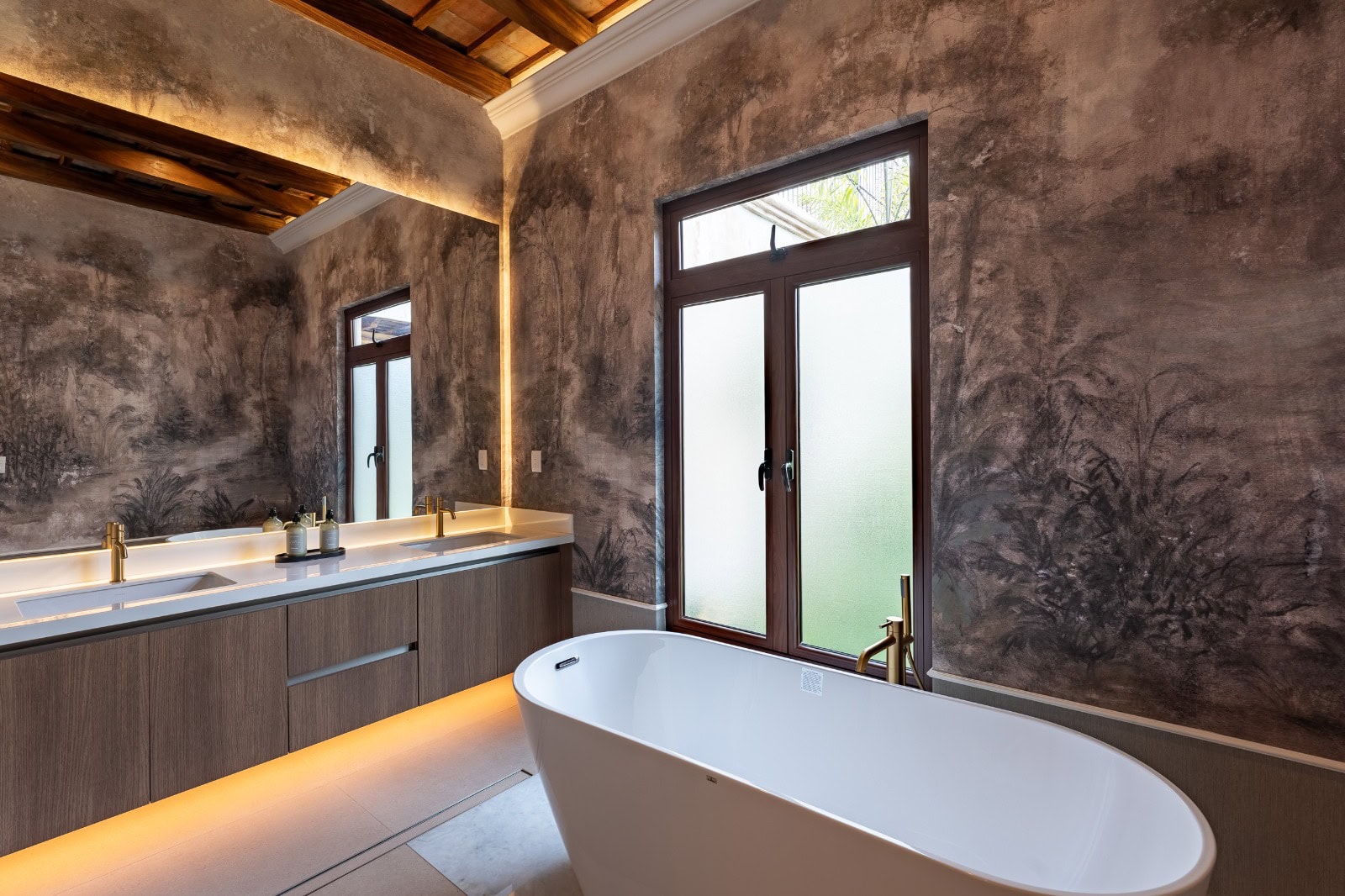 Elegant Colonial-Style Home for Sale in Antigua Guatemala