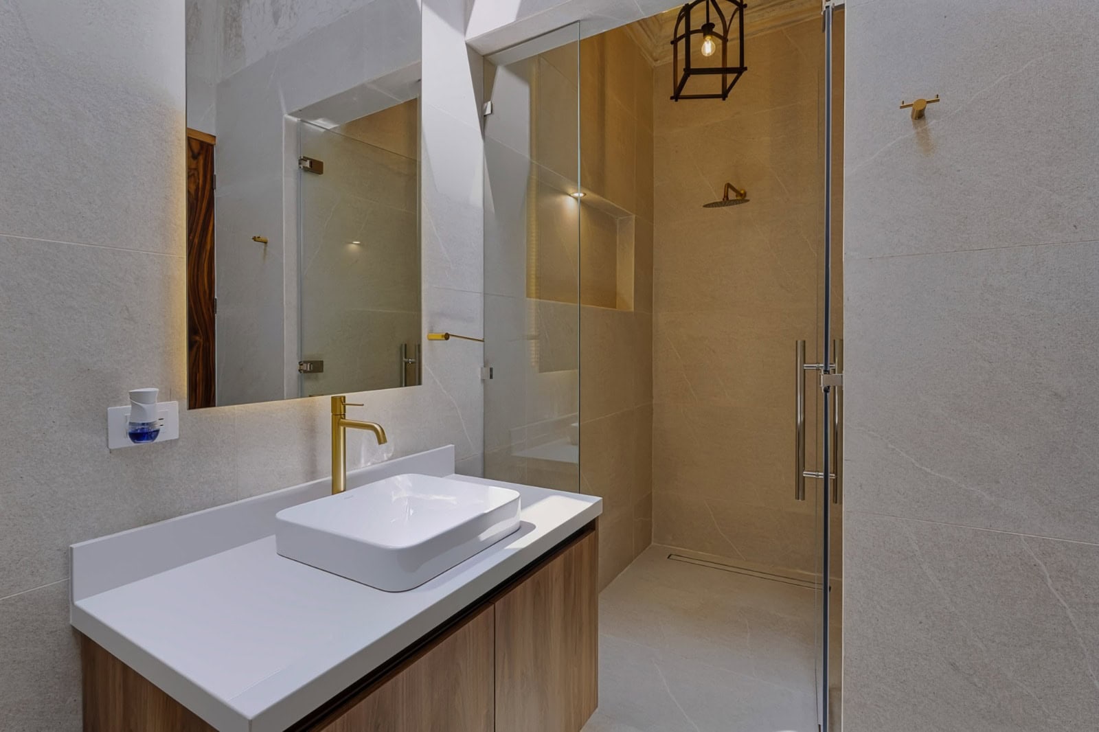 Casa San Juan Bosco — Single-Level Colonial Living in Paseo Antigua