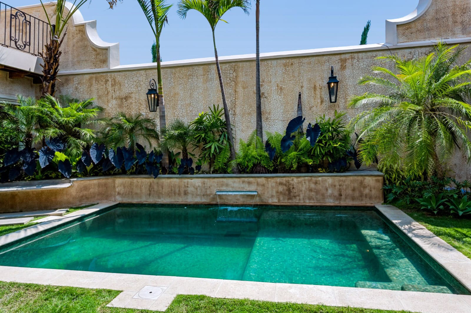 Casa San Juan Bosco — Single-Level Colonial Living in Paseo Antigua