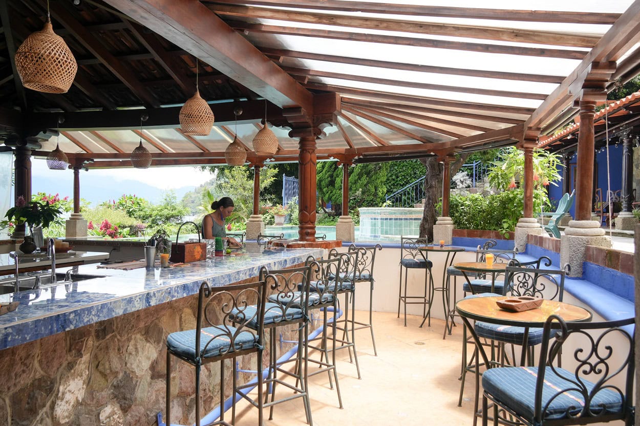 Turnkey Lakefront Retreat Atitlan