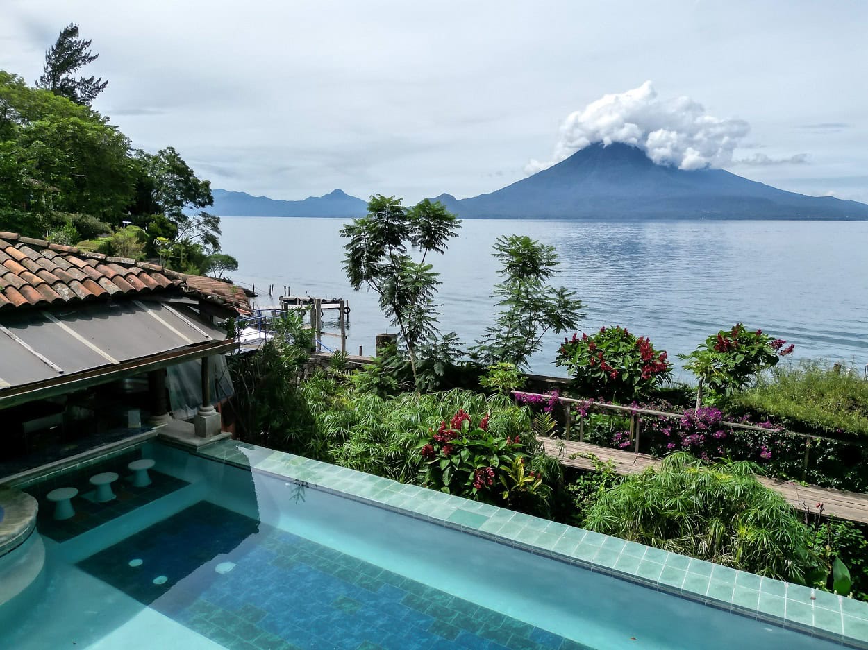Turnkey Lakefront Retreat Atitlan