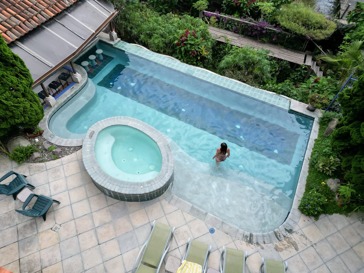 Turnkey Lakefront Retreat Atitlan