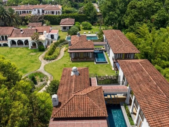 Pre-Construction 4-Bedroom Home with Pool, Antigua Guatemala